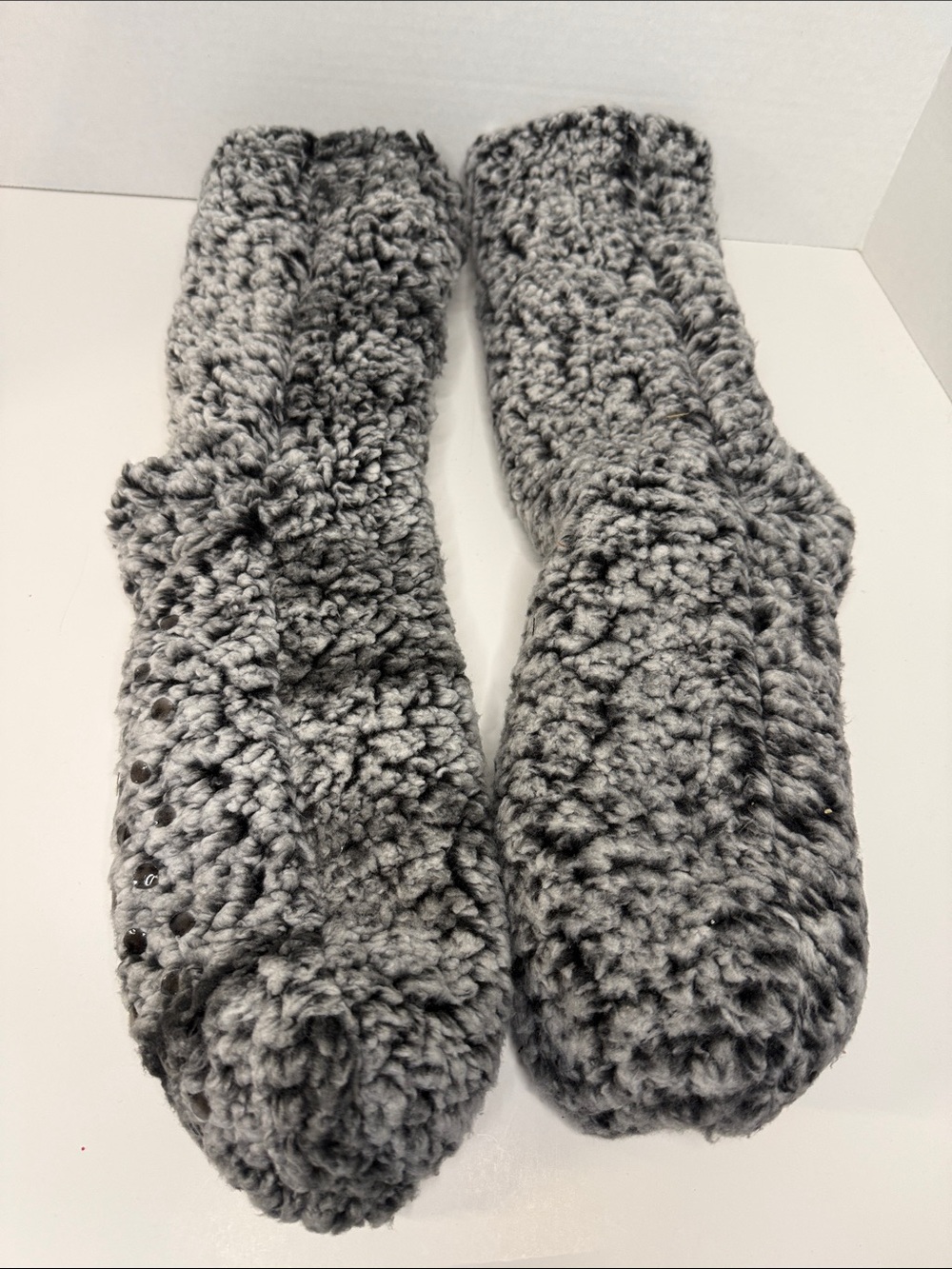 Bass Pro Shops Gray Plush Fuzzy Cabin Socks Womens